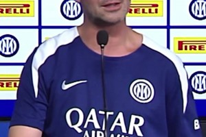 抬起頭來(lái)！齊沃：用微笑面對(duì)一切，努力讓自己變得更好??