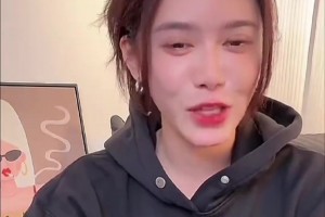 美娜曾說：鯨魚收入高不沾美色，愛了，想談……