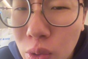 孔祥宇：洛城德比確實(shí)挺下飯，事實(shí)證明三個(gè)進(jìn)攻發(fā)起點(diǎn)肯定比光桿司令好使