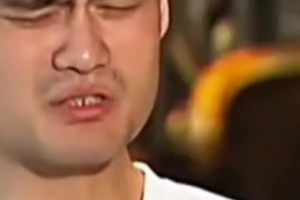 靈魂拷問！姚明接受魯豫采訪名場面：是不喜歡唱還是唱的不好？