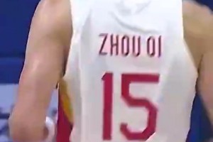 杜鋒曾在綜藝上怒噴球員：累了！誰不累！40秒3個(gè)來回堅(jiān)持不了