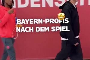 接隊友回家！賽后穆西亞拉和忙著吃東西的奧利塞聊天！