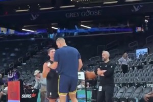 美媒調(diào)侃：約基奇是在傳授吉萊斯皮如何打湖人的訣竅嗎？