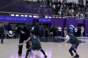 造歐文進攻犯規(guī)的球員兄弟們見過嘛？