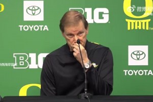 啊這？！俄勒岡教練吐槽：林葳DNP因?yàn)槁?tīng)不進(jìn)我的話 出手糟糕