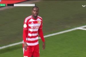 拜仁先下一城！基米希左路角球開出，安薩門前逆天自擺烏龍！