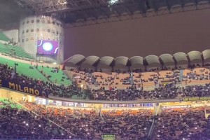 身臨其境！沉浸式感受梅阿查球場國米替補席觀賽位??