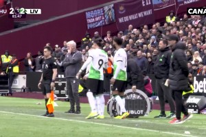 當(dāng)年準(zhǔn)備替補(bǔ)上場(chǎng)的薩拉赫和克洛普爆發(fā)了激烈口角