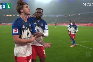 😱伊布附体惊艳脚法！汉堡铁闸武什科维奇神级蝎子摆尾破门！