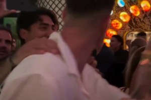 貝克漢姆帶著邁阿密球員們一邊開火車，一邊等著梅西的到來~